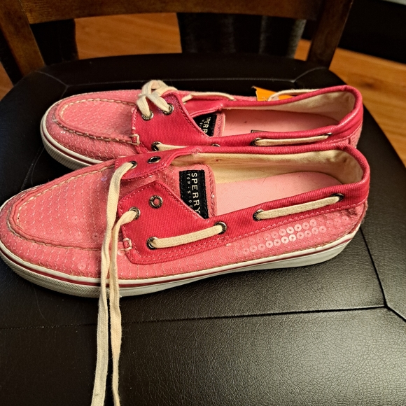 Pink shoes - Picture 2 of 4